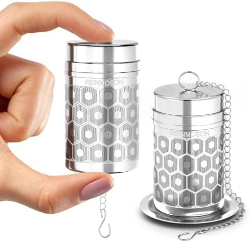 Reinmoson Edelstahl Teesieb für Losen Tee – 5 x 7,1 cm Gewürzei Teeei Groß mit extra feinem Netz – Schwarztee, Rooibos,