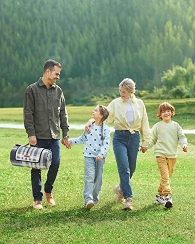 SONGMICS Wasserdichte Picknickdecke, groß, für Camping und Strand, grau-weiß GCM60GW