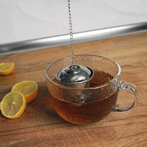 Teesieb 2er Set Edelstahl – Loser Tee & Kräuter – Abtropfschale & Kette – Wiederverwertbar, spülmaschinenfest, BPA-frei