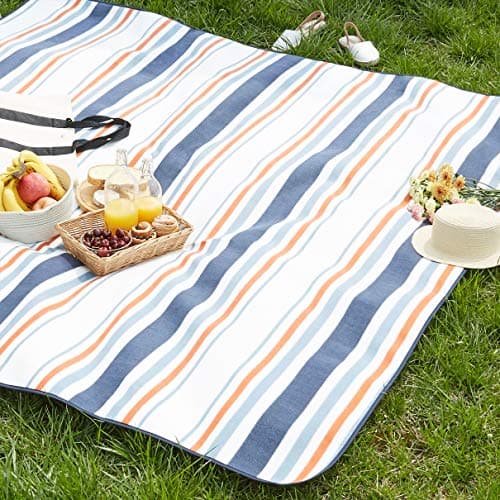 Amazon Basics Picknickdecke für Küche mit wasserdichter Unterseite, Dunkelblau, 200 x 200 cm  
Amazon Basics Picknickdec