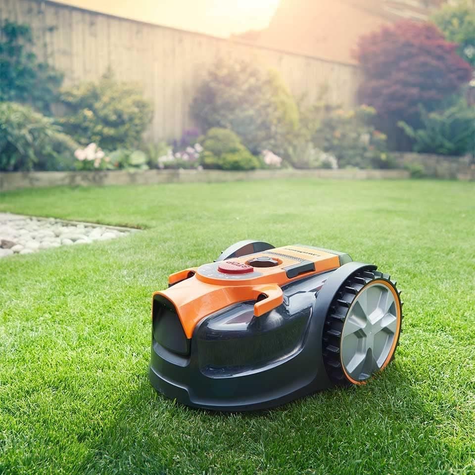 Lawnmaster OcuMow®16 Mähroboter kabellos für Hausinhaber im Hausgärtnereich bis zu 150 ㎡
| Lawnmaster OcuMow®16 Mährobo
